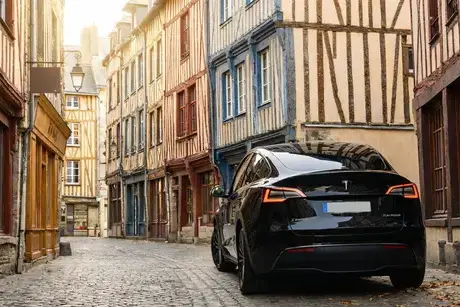 voiture avec chauffeur à Chavagne - image 3